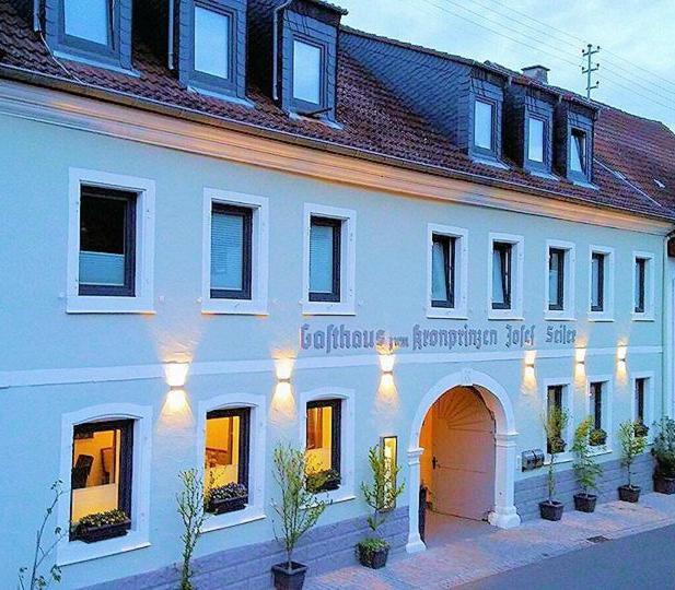 Zum Kronprinzen Hotel Garni Weyher 외부 사진